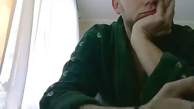 Snapshot of HunterOnBoobs chatting on February 2025 01:10:01 PM HunterOnBoobs online show from February 2025 01:10:01 PM