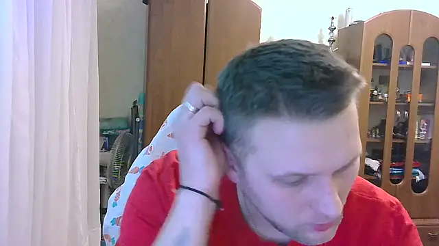 Snapshot of HunterOnBoobs chatting on March 2025 11:42:01 PM HunterOnBoobs online show from March 2025 11:42:01 PM