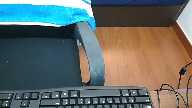 LovelyRosy online show from October 2025 12:31:02 AM