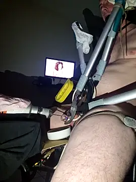 alexandrezeke online show from April 2026 05:38:02 PM