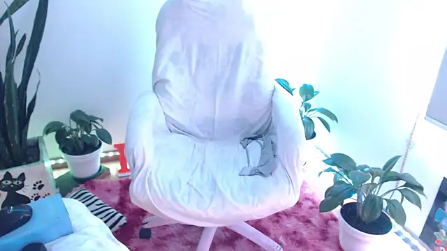 samy love35 online show from October 2025 07:00:01 PM