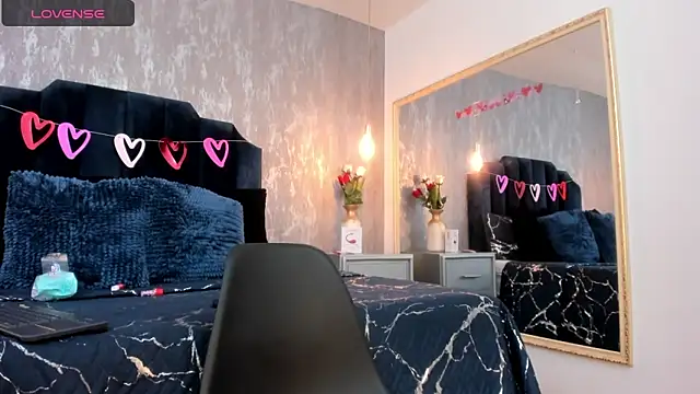 Isis ariany  online show from March 2025 12:36:02 PM