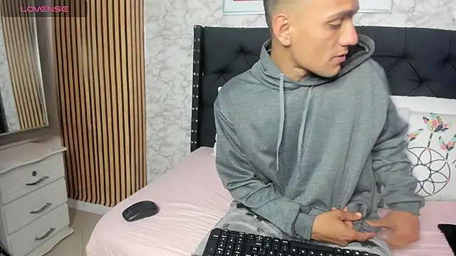 stefany pablo1 online show from February 2025 12:34:02 PM