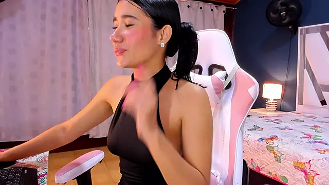 Alondra Cutie online show from February 2025 11:20:02 AM