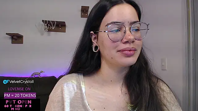 crystalll room online show from October 2025 04:10:02 AM