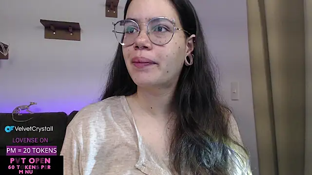 crystalll room online show from October 2025 06:47:01 AM