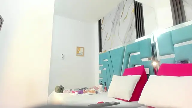 miilaklum online show from February 2025 07:25:01 PM