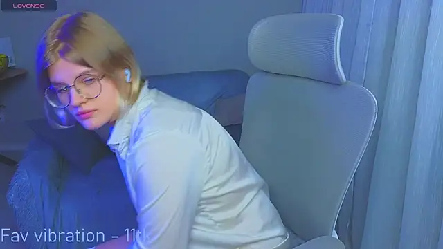  JessieVibes online show from March 2025 07:25:01 PM