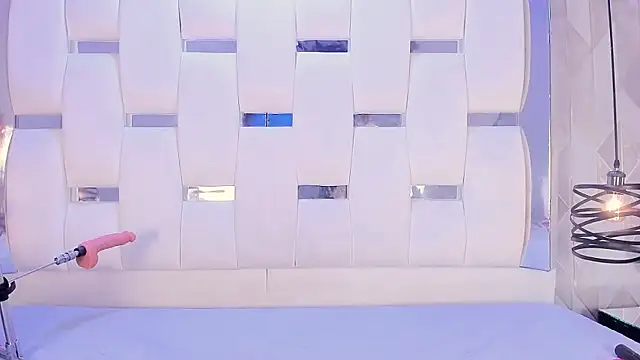 BriannaRoses online show from November 2025 08:44:01 PM