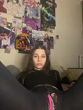 mollyEXD online show from March 2025 06:43:02 PM