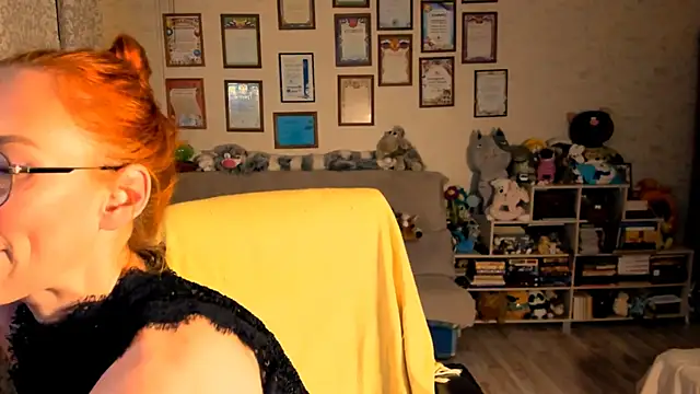 red rocco online show from October 2025 03:20:01 PM