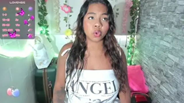 naty jhonsom  online show from December 2025 09:12:02 PM