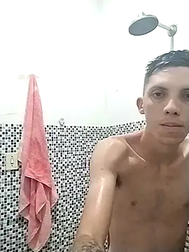 welitonzz28 online show from May 2026 10:29:02 PM