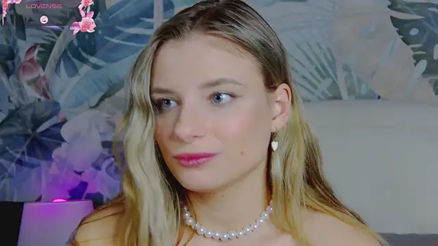 Snapshot of LanaSparks chatting on March 2025 11:40:02 AM LanaSparks online show from March 2025 11:40:02 AM