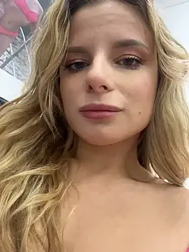 Snapshot of LanaSparks chatting on October 2025 04:43:02 AM LanaSparks online show from October 2025 04:43:02 AM