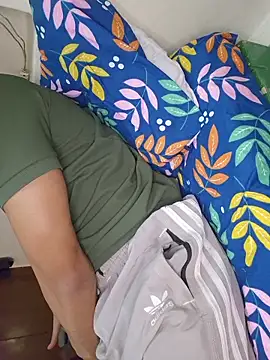 hot hunk boy online show from November 2025 09:30:01 AM