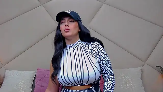 Snapshot of ChloeFrost chatting on September 2025 05:00:02 AM ChloeFrost online show from September 2025 05:00:02 AM