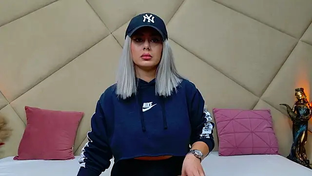 Snapshot of ChloeFrost chatting on November 2025 05:50:01 AM ChloeFrost online show from November 2025 05:50:01 AM