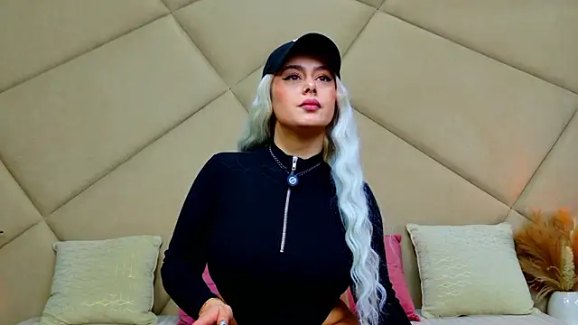 Snapshot of ChloeFrost chatting on February 2026 06:17:01 AM ChloeFrost online show from February 2026 06:17:01 AM