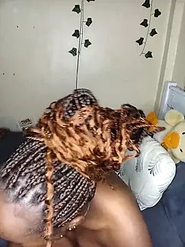 Snapshot of Vprettieeer chatting on March 2025 11:42:01 PM Vprettieeer online show from March 2025 11:42:01 PM