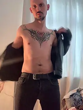 AssHunter4k online show from February 2025 12:39:01 PM