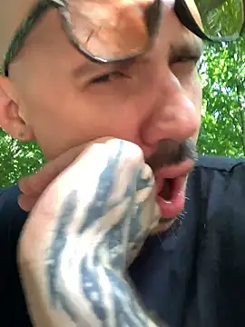 AssHunter4k online show from June 2026 01:39:02 PM