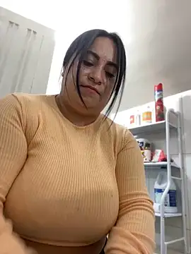 Miia Jazmin online show from February 2025 03:21:01 PM