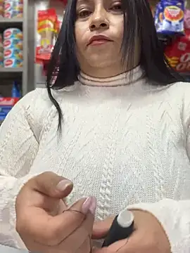 Miia Jazmin online show from February 2025 12:08:01 PM