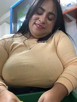 Miia Jazmin online show from February 2025 03:10:02 PM