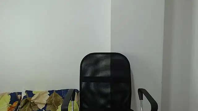 Snapshot of Aleex_Miller chatting on September 2025 07:35:01 AM Aleex Miller online show from September 2025 07:35:01 AM