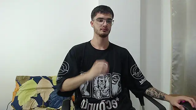 Snapshot of Aleex_Miller chatting on October 2025 06:33:01 AM Aleex Miller online show from October 2025 06:33:01 AM