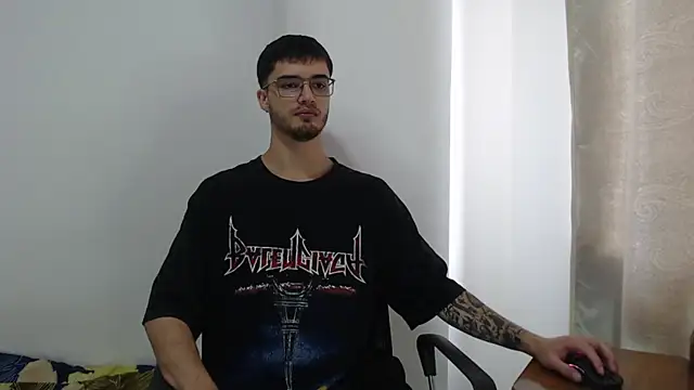 Snapshot of Aleex_Miller chatting on October 2025 08:07:02 PM Aleex Miller online show from October 2025 08:07:02 PM