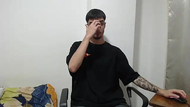 Snapshot of Aleex_Miller chatting on October 2025 08:12:01 AM Aleex Miller online show from October 2025 08:12:01 AM