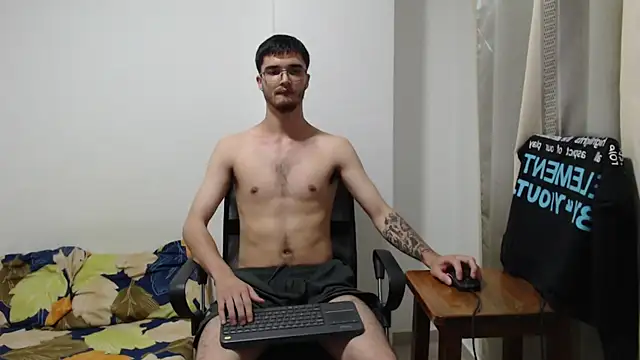 Snapshot of Aleex_Miller chatting on October 2025 09:30:02 AM Aleex Miller online show from October 2025 09:30:02 AM