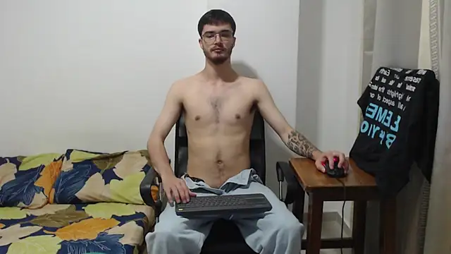 Snapshot of Aleex_Miller chatting on October 2025 06:45:01 AM Aleex Miller online show from October 2025 06:45:01 AM