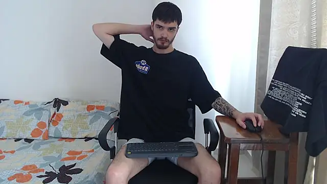 Snapshot of Aleex_Miller chatting on November 2025 02:49:02 PM Aleex Miller online show from November 2025 02:49:02 PM