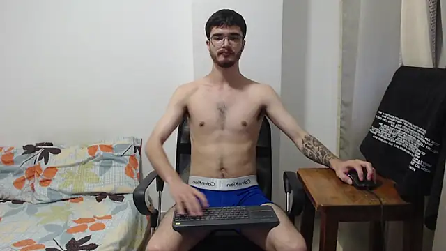 Snapshot of Aleex_Miller chatting on November 2025 06:03:01 AM Aleex Miller online show from November 2025 06:03:01 AM