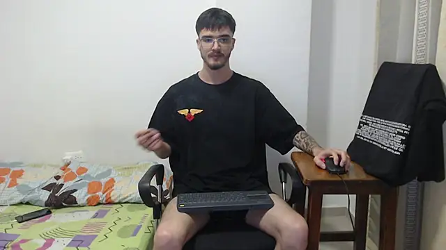 Snapshot of Aleex_Miller chatting on November 2025 10:31:01 AM Aleex Miller online show from November 2025 10:31:01 AM