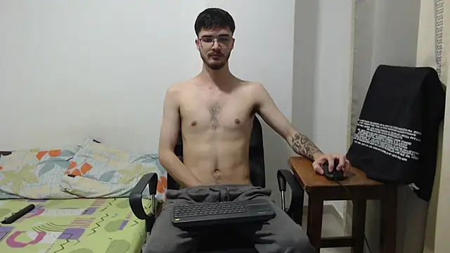 Snapshot of Aleex_Miller chatting on November 2025 04:23:02 AM Aleex Miller online show from November 2025 04:23:02 AM