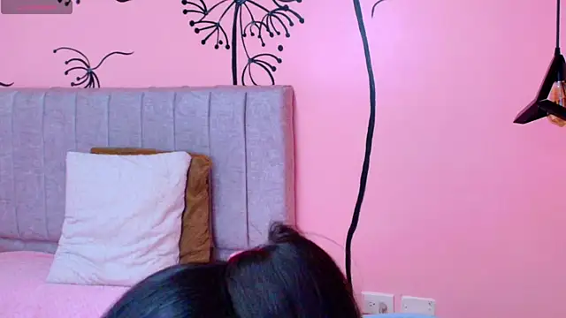 Snapshot of Connie_Bell chatting on September 2025 07:25:02 PM Connie Bell online show from September 2025 07:25:02 PM