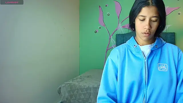 Snapshot of Connie_Bell chatting on November 2025 02:50:02 PM Connie Bell online show from November 2025 02:50:02 PM