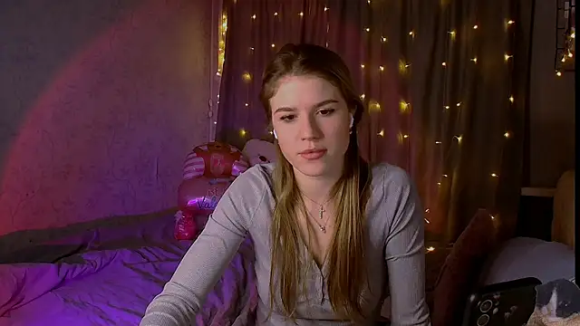 Melissa smith  online show from February 2025 09:43:01 PM