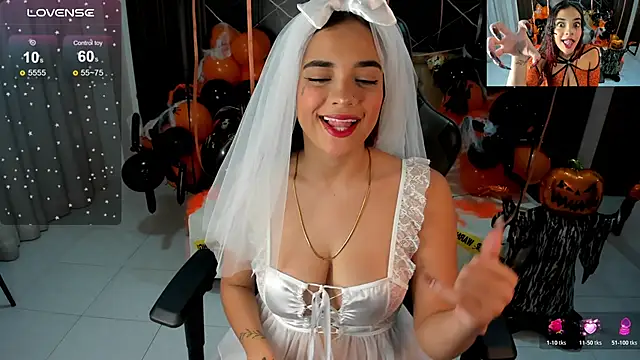 Snapshot of Lolly_18 chatting on October 2025 03:11:02 PM Lolly 18 online show from October 2025 03:11:02 PM