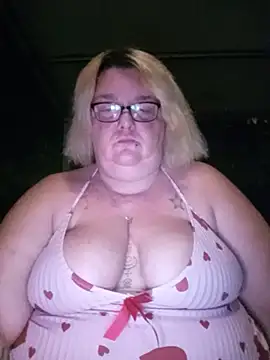 diosacurvy1984 online show from June 2026 10:49:02 PM