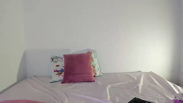 Snapshot of Sol_angel_ chatting on March 2025 01:57:02 PM Sol angel online show from March 2025 01:57:02 PM