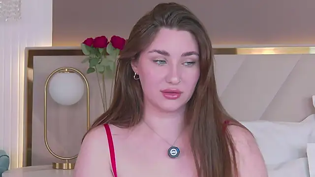 Snapshot of KiraBarlows chatting on May 2026 08:48:02 PM KiraBarlows online show from May 2026 08:48:02 PM