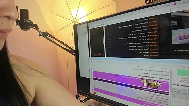 Snapshot of Rosie_jhons chatting on February 2025 07:47:01 AM Rosie jhons online show from February 2025 07:47:01 AM