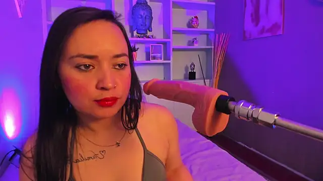 Snapshot of Rosie_jhons chatting on February 2025 04:12:01 AM Rosie jhons online show from February 2025 04:12:01 AM