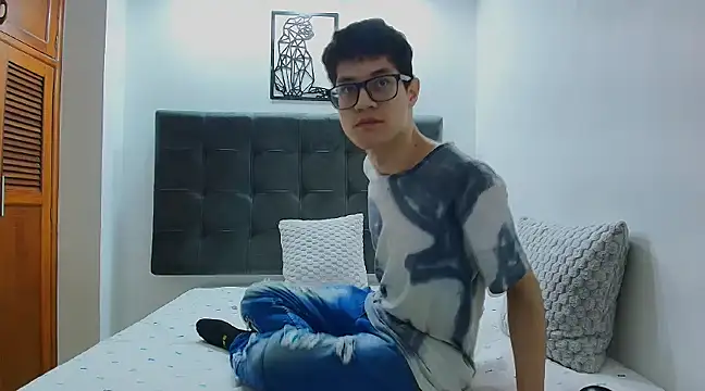 wolfandsky online show from February 2025 11:15:01 AM