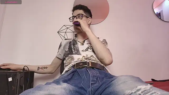 wolfandsky online show from September 2025 11:32:01 AM